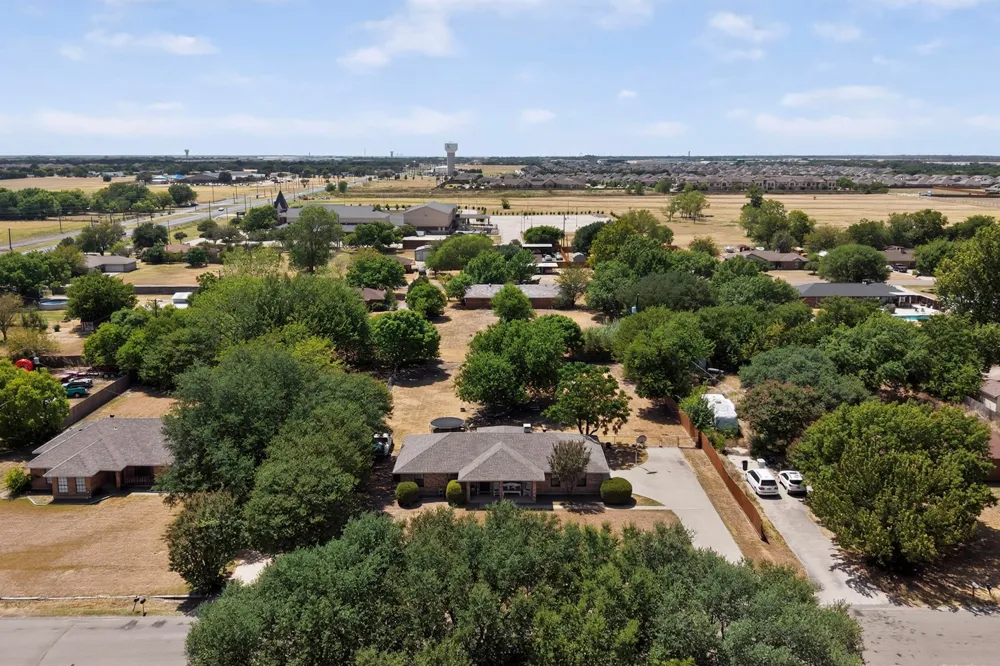 105 Prairie Creek Road Red Oak, TX 75154