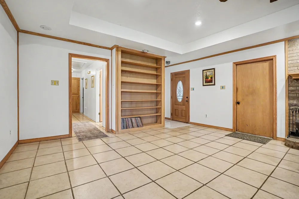 407 Lumpkin Drive Ennis, TX 75119