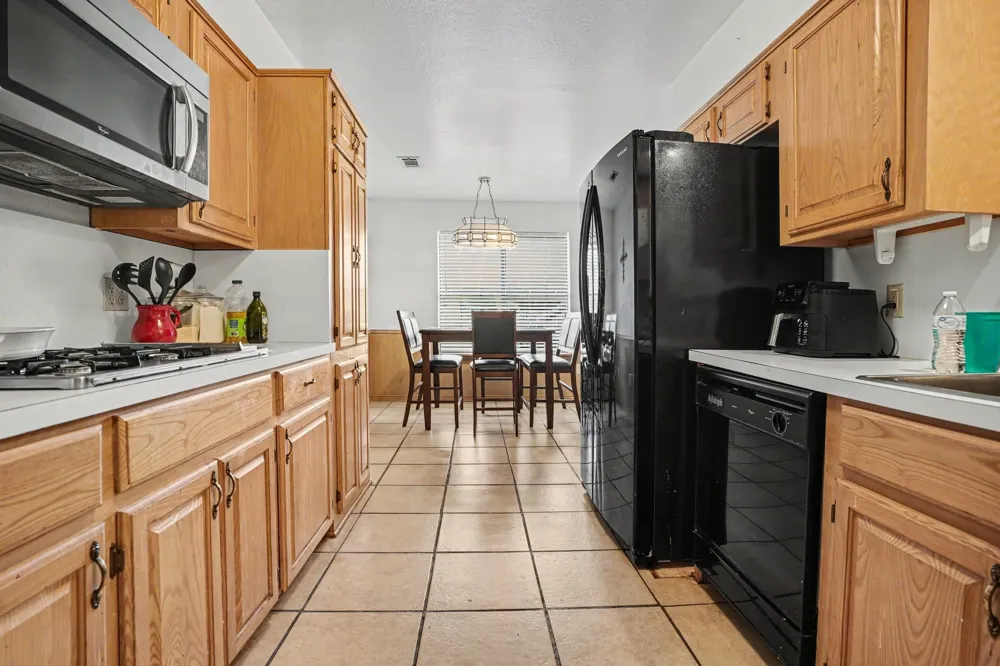 407 Lumpkin Drive Ennis, TX 75119