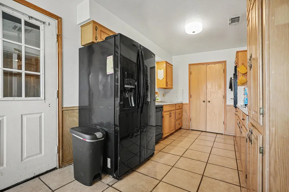 407 Lumpkin Drive Ennis, TX 75119