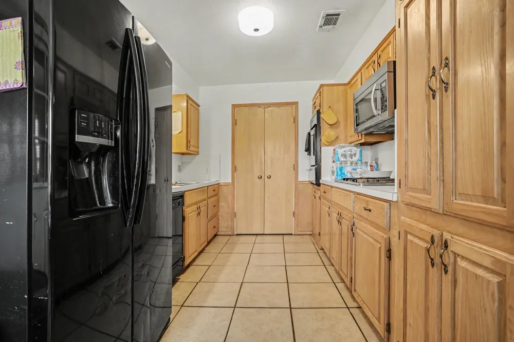407 Lumpkin Drive Ennis, TX 75119