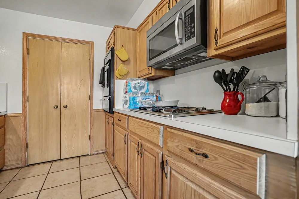 407 Lumpkin Drive Ennis, TX 75119