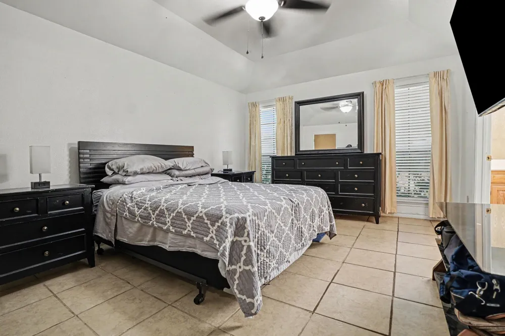 407 Lumpkin Drive Ennis, TX 75119