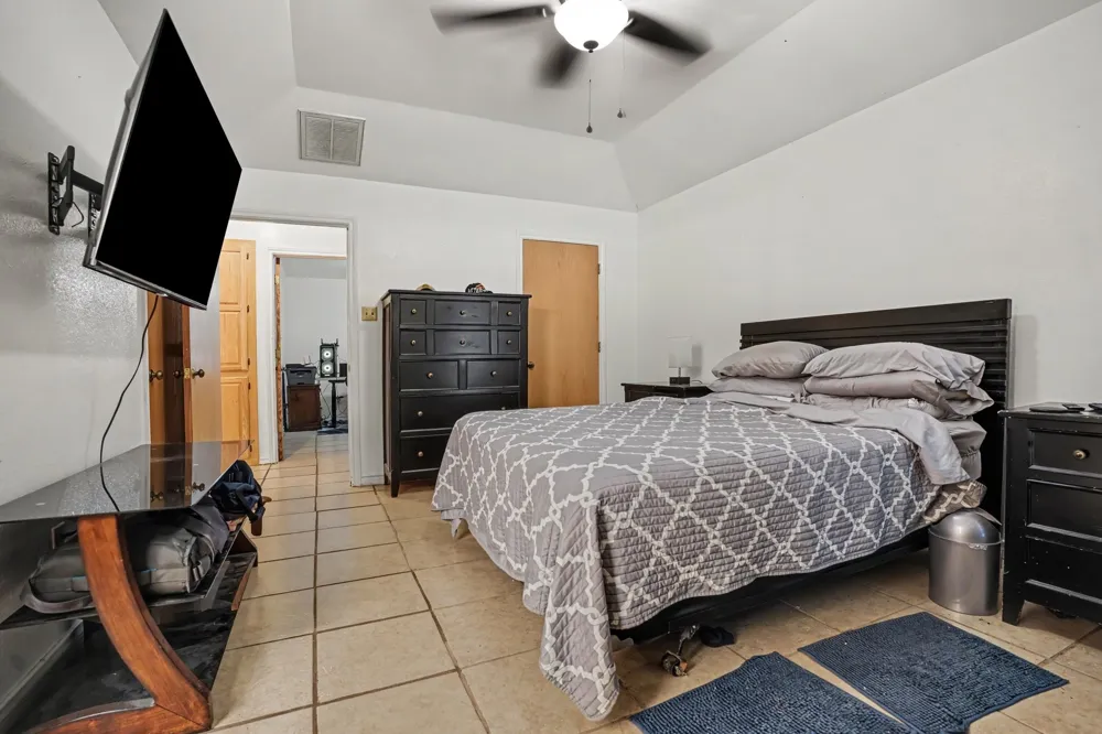 407 Lumpkin Drive Ennis, TX 75119