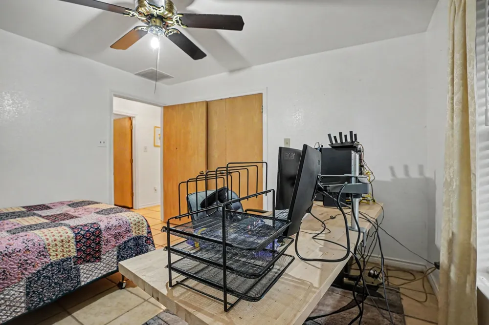407 Lumpkin Drive Ennis, TX 75119