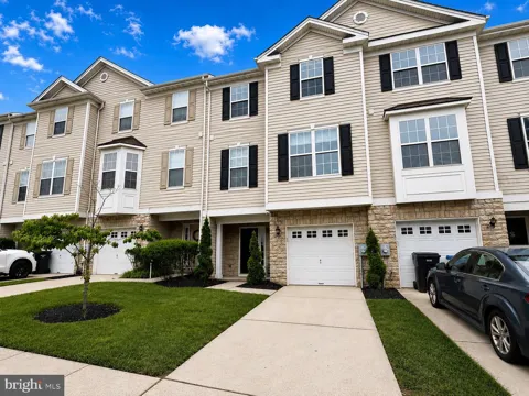 121 ACORN DRIVE