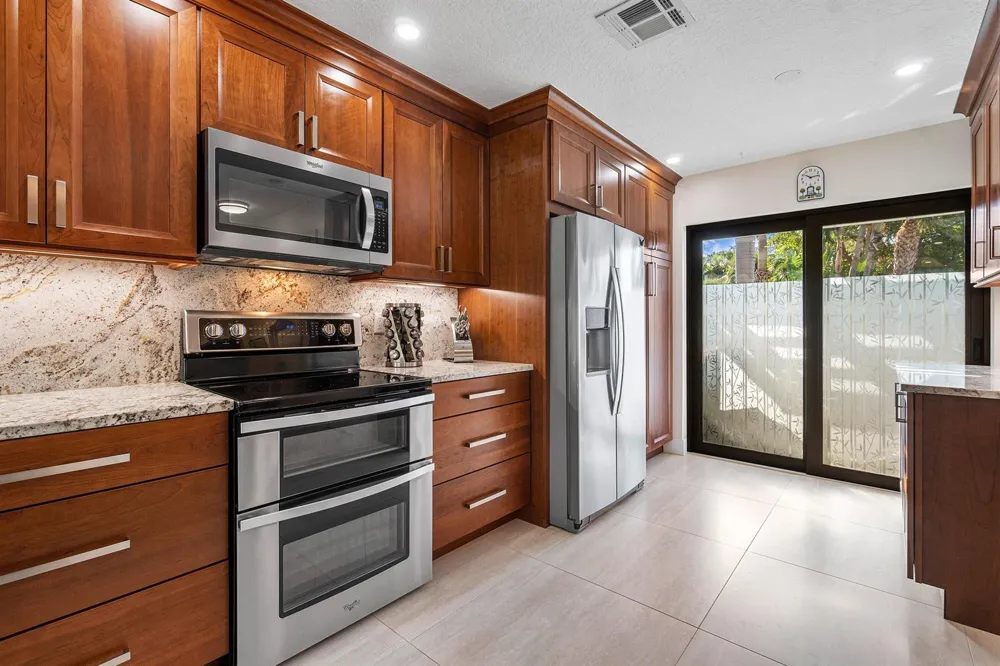 611 NE 12th Terrace #2 Boynton Beach, FL 33435