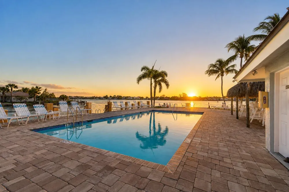 611 NE 12th Terrace #2 Boynton Beach, FL 33435