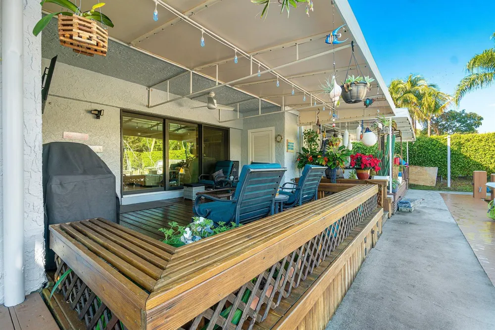 611 NE 12th Terrace #2 Boynton Beach, FL 33435