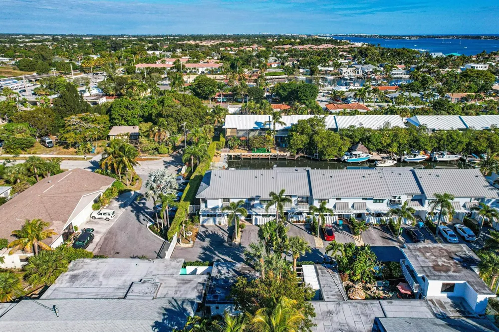 611 NE 12th Terrace #2 Boynton Beach, FL 33435