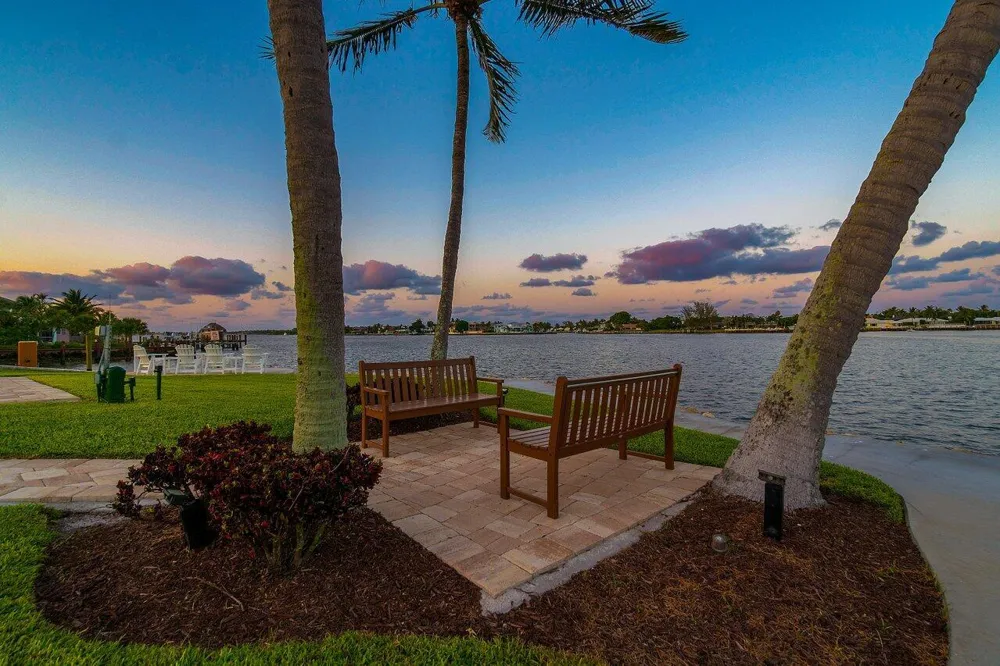 611 NE 12th Terrace #2 Boynton Beach, FL 33435