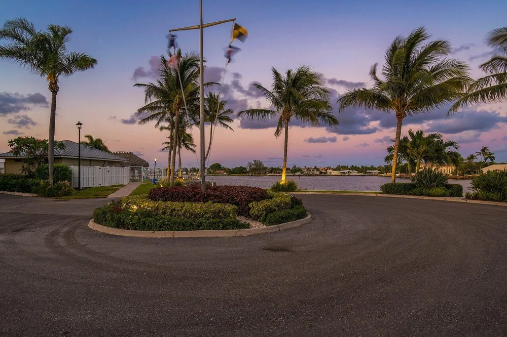 611 NE 12th Terrace #2 Boynton Beach, FL 33435