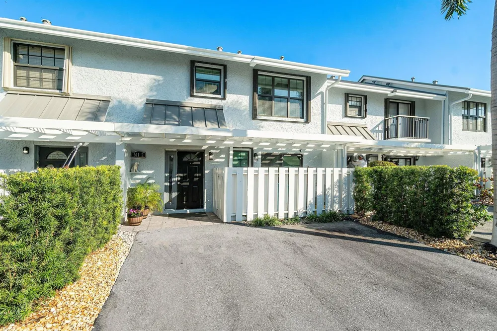 611 NE 12th Terrace #2 Boynton Beach, FL 33435