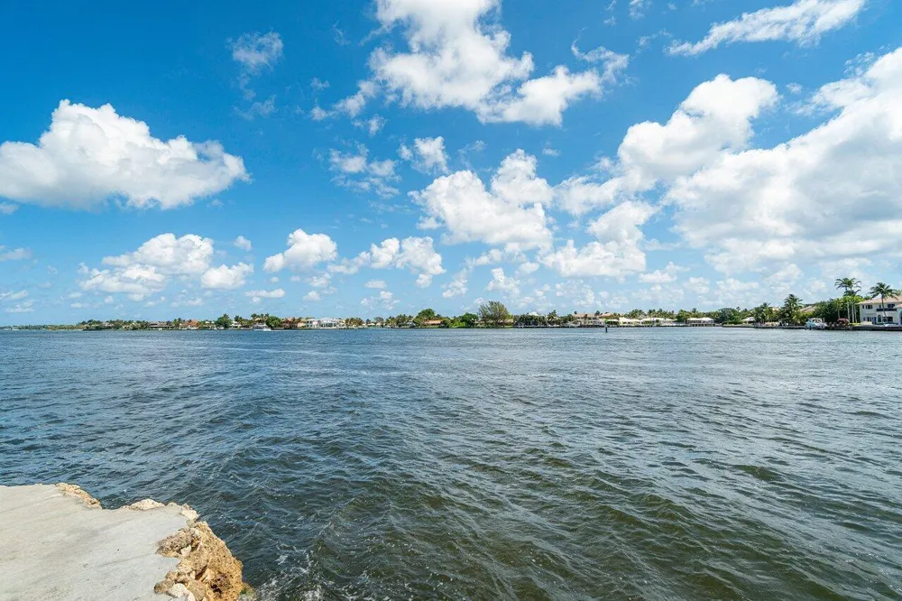 611 NE 12th Terrace #2 Boynton Beach, FL 33435