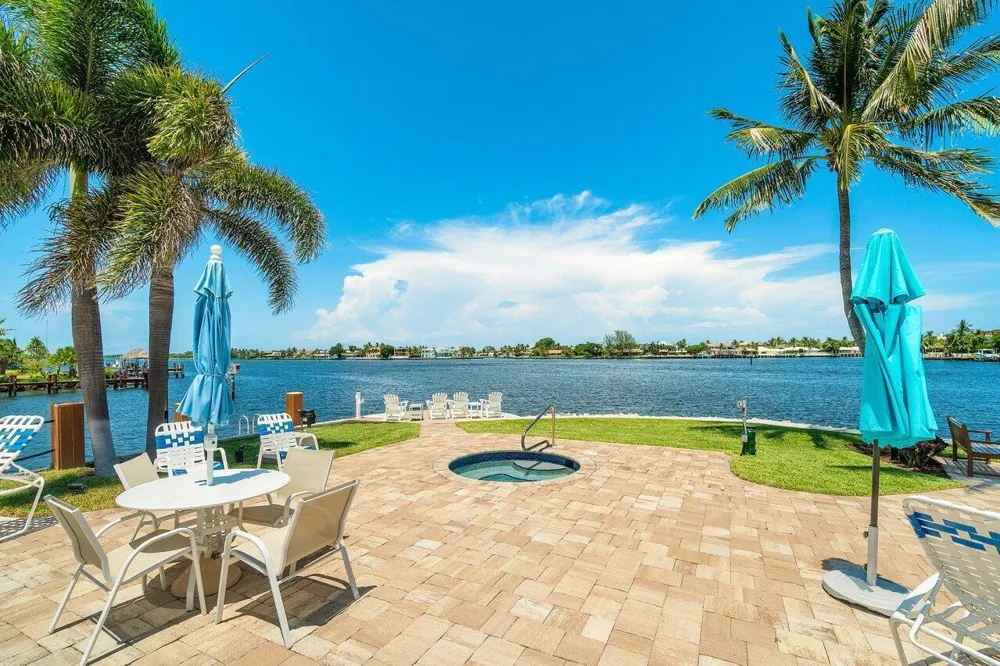 611 NE 12th Terrace #2 Boynton Beach, FL 33435