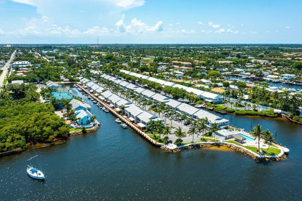 611 NE 12th Terrace #2 Boynton Beach, FL 33435