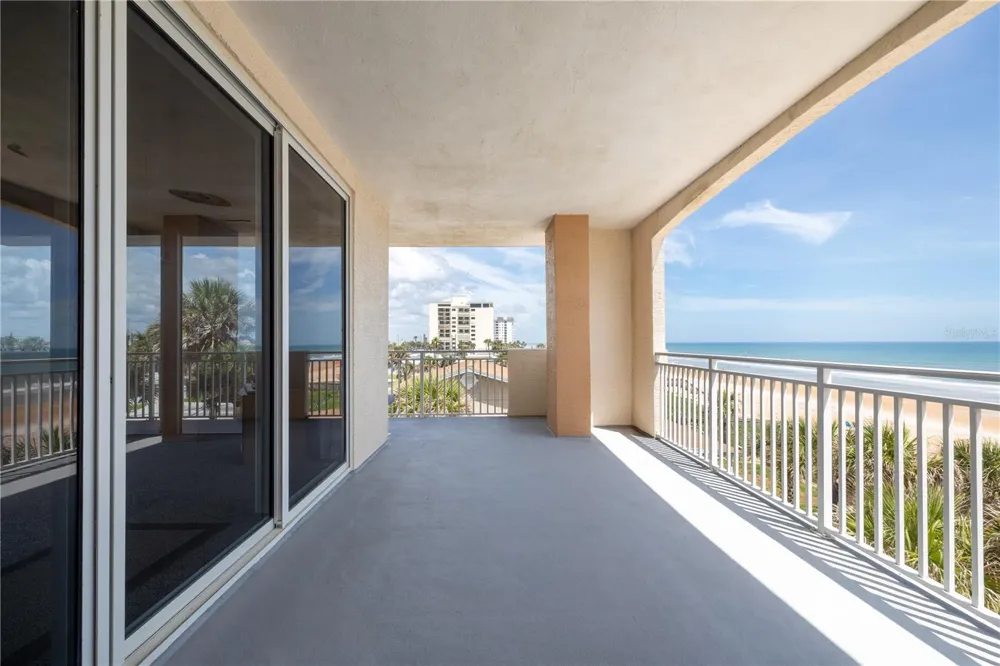 1425 OCEAN SHORE BOULEVARD #203 Ormond Beach, FL 32176