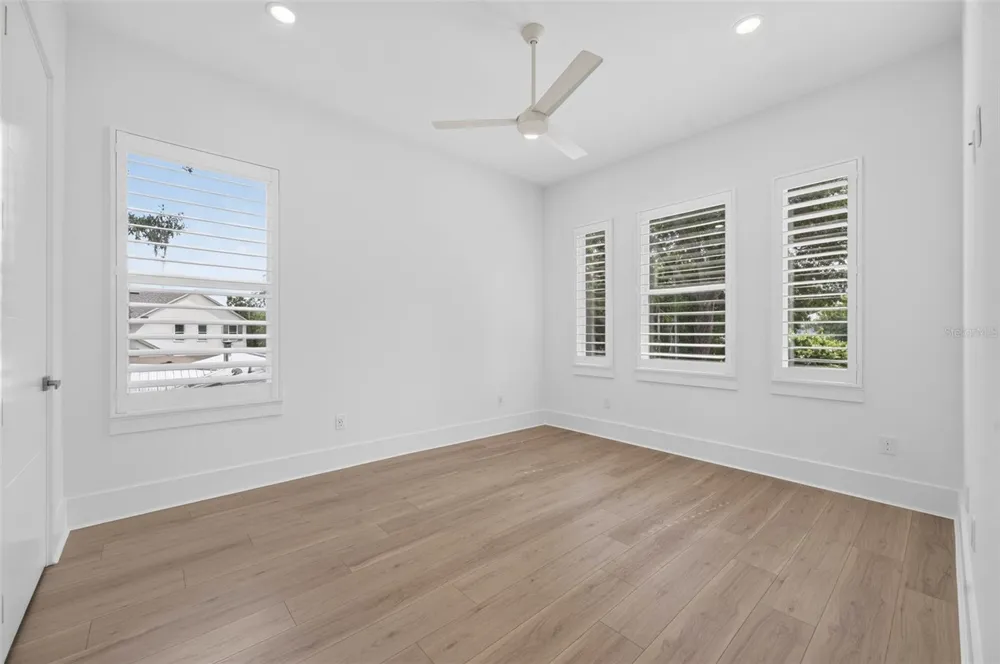 2343 VERSAILLES AVENUE Winter Park, FL 32789