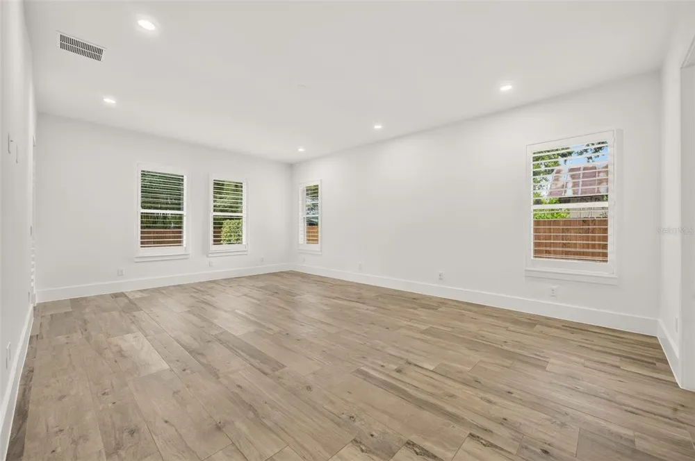 2343 VERSAILLES AVENUE Winter Park, FL 32789