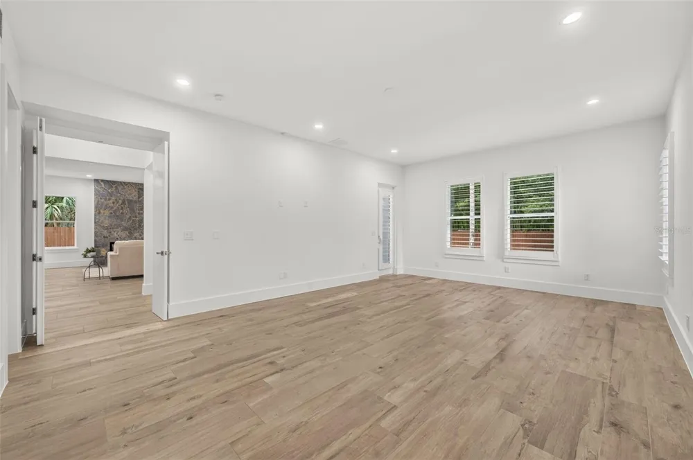 2343 VERSAILLES AVENUE Winter Park, FL 32789