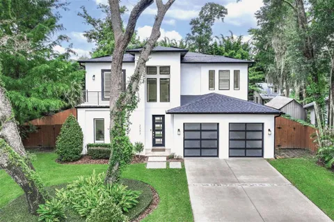 2343 VERSAILLES AVENUE