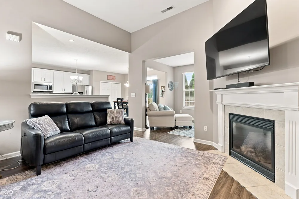 9332 Bayland Drive McCordsville, IN 46055