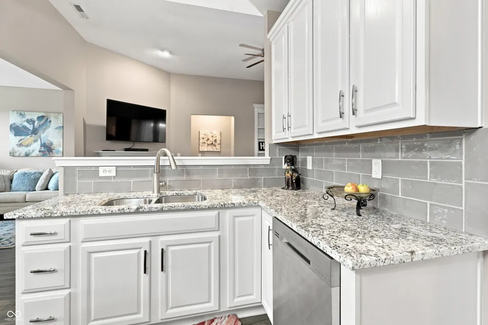 9332 Bayland Drive McCordsville, IN 46055