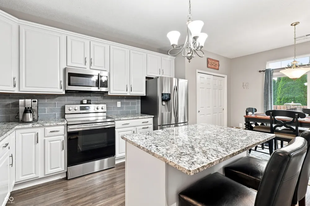 9332 Bayland Drive McCordsville, IN 46055