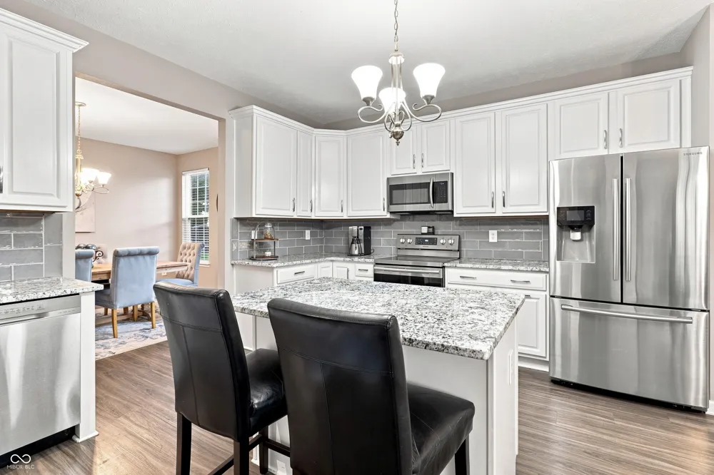9332 Bayland Drive McCordsville, IN 46055