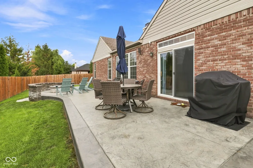 9332 Bayland Drive McCordsville, IN 46055