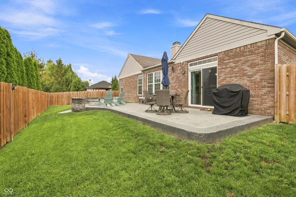 9332 Bayland Drive McCordsville, IN 46055