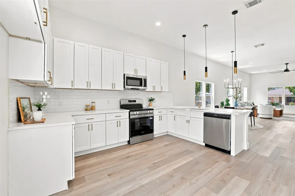 214 D STREET Whitesboro, TX 76273