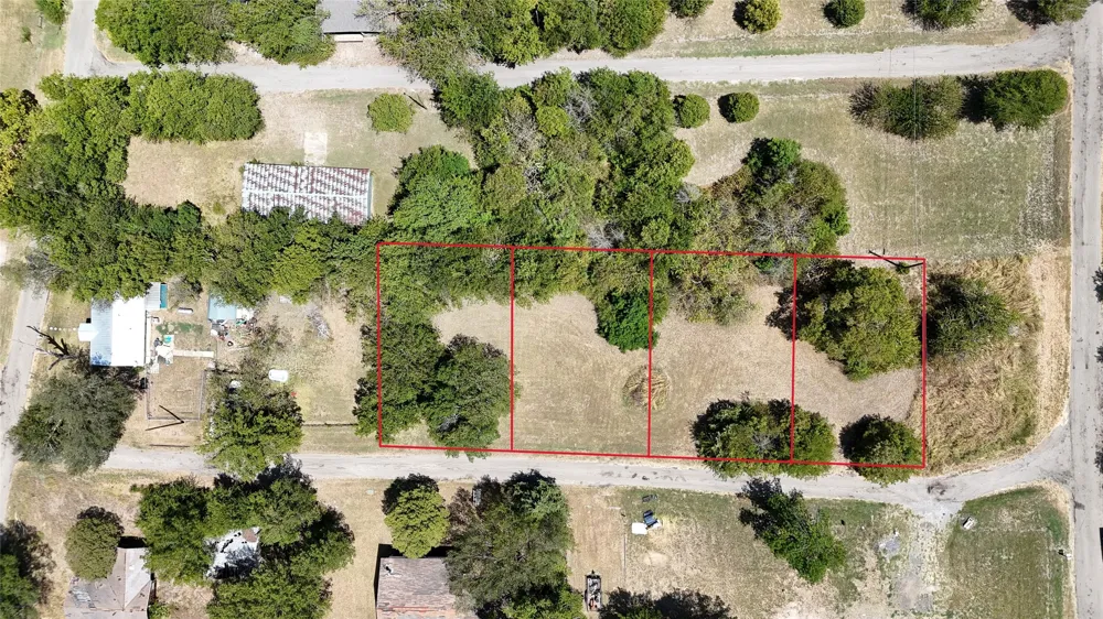 416 Black Foot Quinlan, TX 75474