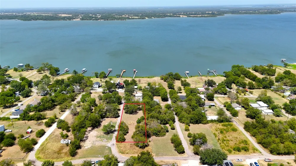 416 Black Foot Quinlan, TX 75474