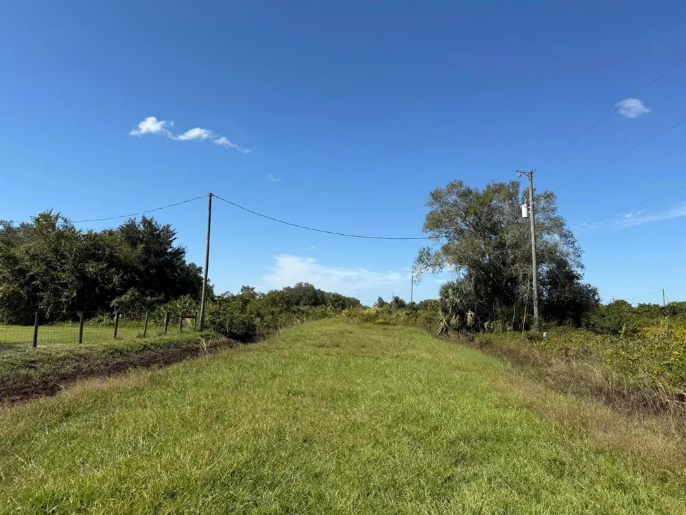18325 NW 278th Street Okeechobee, FL 34972