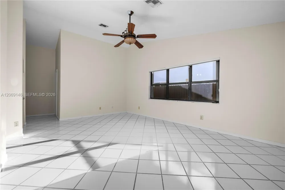 15821 Huntridge Rd Davie, FL 33331