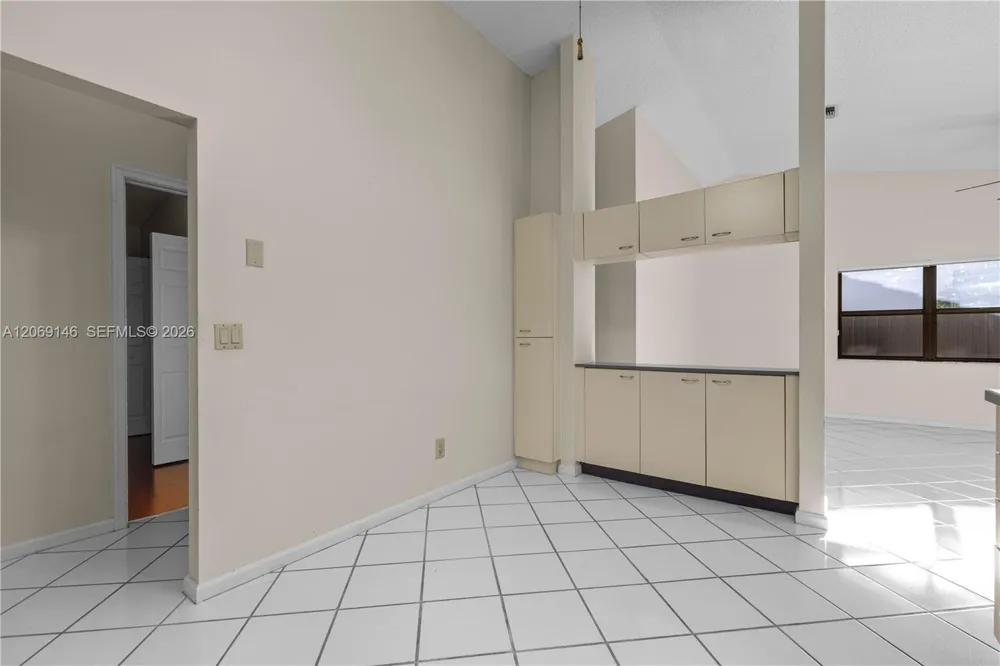 15821 Huntridge Rd Davie, FL 33331