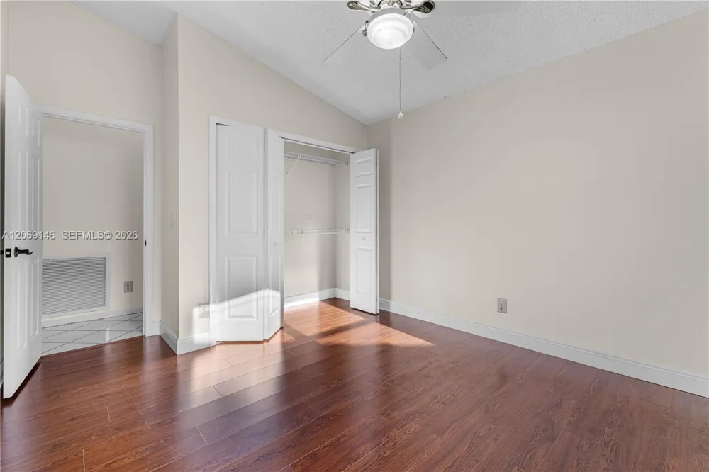 15821 Huntridge Rd Davie, FL 33331