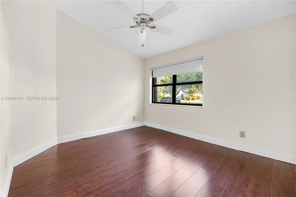 15821 Huntridge Rd Davie, FL 33331