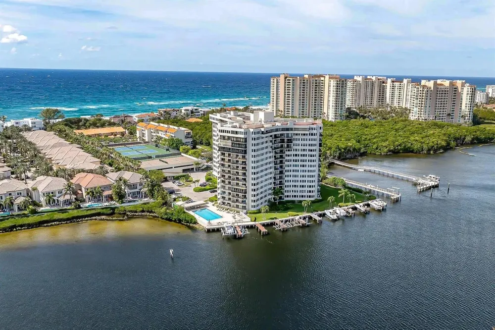 3912 S Ocean Boulevard Highland Beach, FL 33487