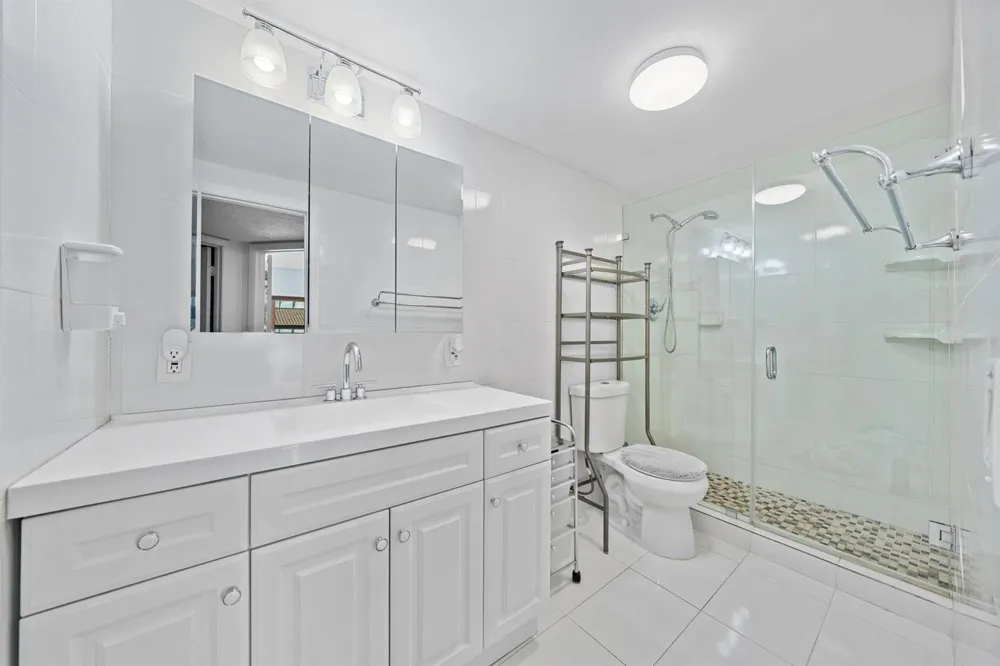 16470 NE 27TH PLACE #35 North Miami Beach, FL 33160