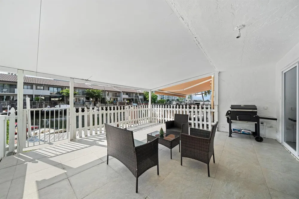 16470 NE 27TH PLACE #35 North Miami Beach, FL 33160