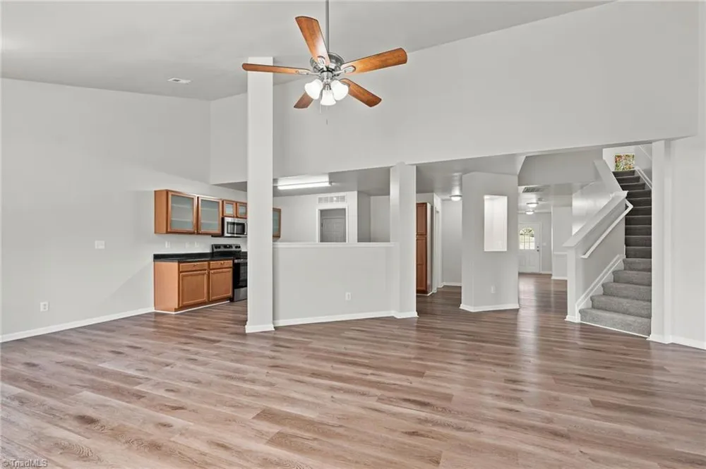 472 Hancock Drive Kernersville, NC 27284