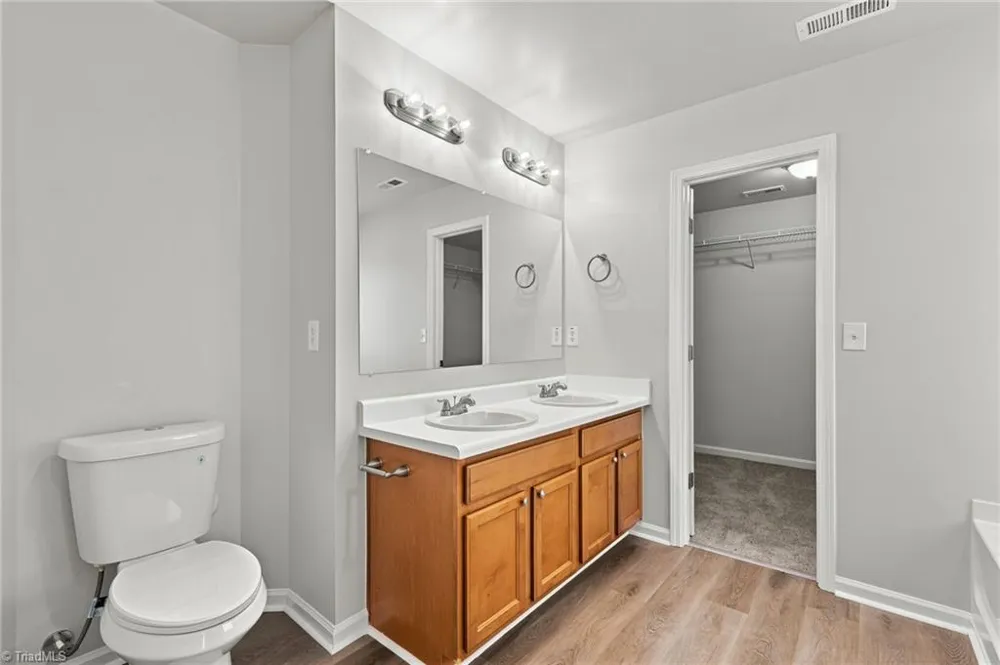472 Hancock Drive Kernersville, NC 27284