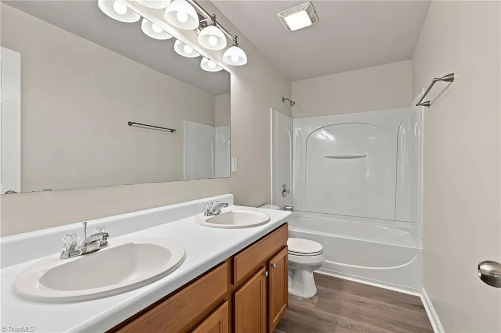 472 Hancock Drive Kernersville, NC 27284