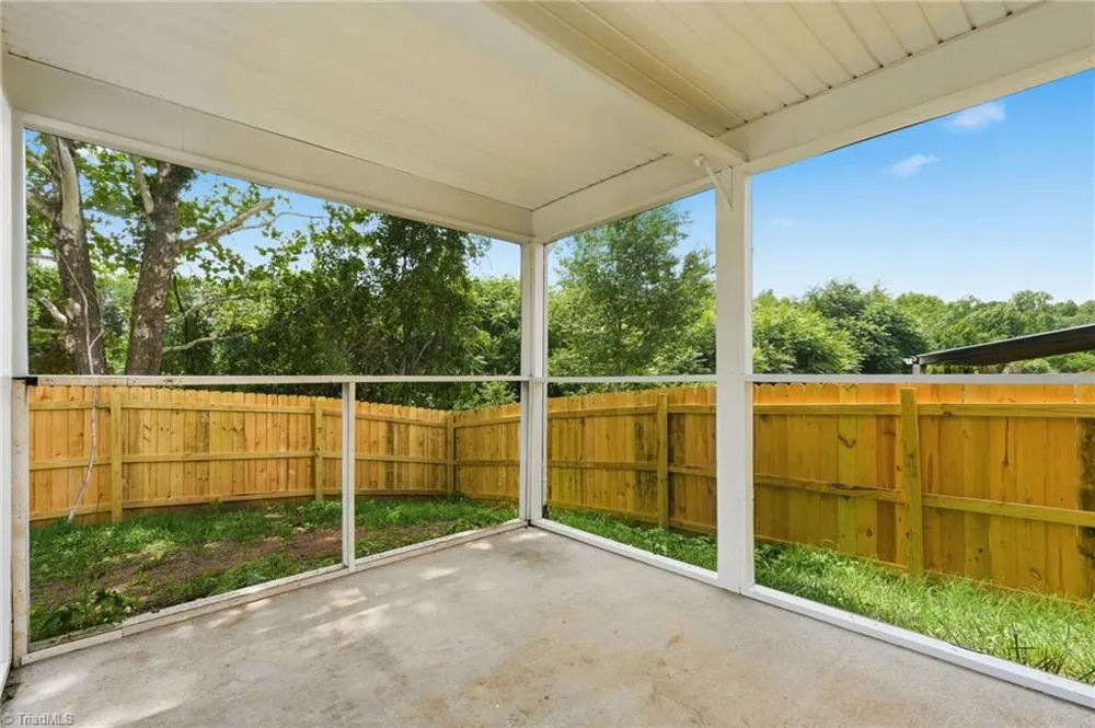 472 Hancock Drive Kernersville, NC 27284