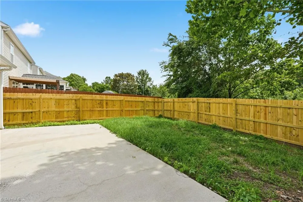 472 Hancock Drive Kernersville, NC 27284