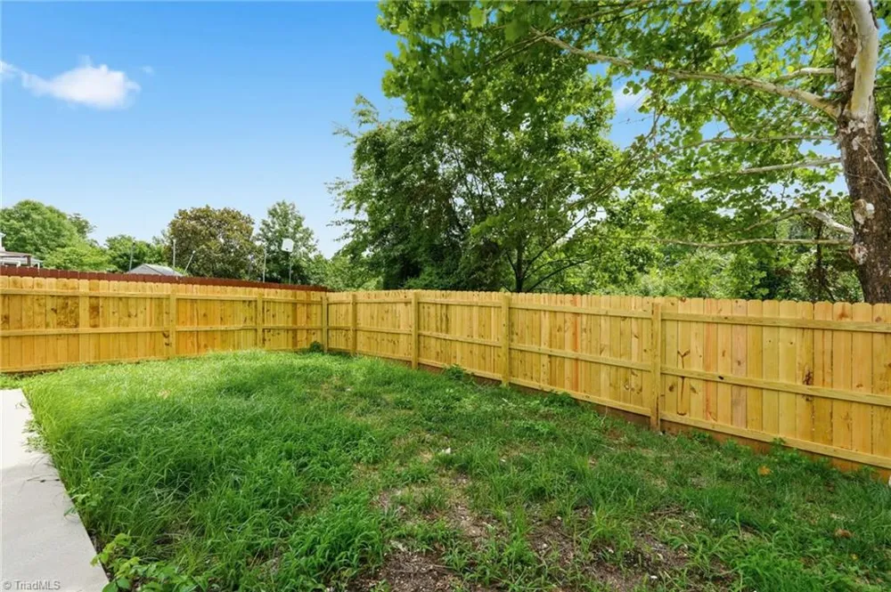 472 Hancock Drive Kernersville, NC 27284
