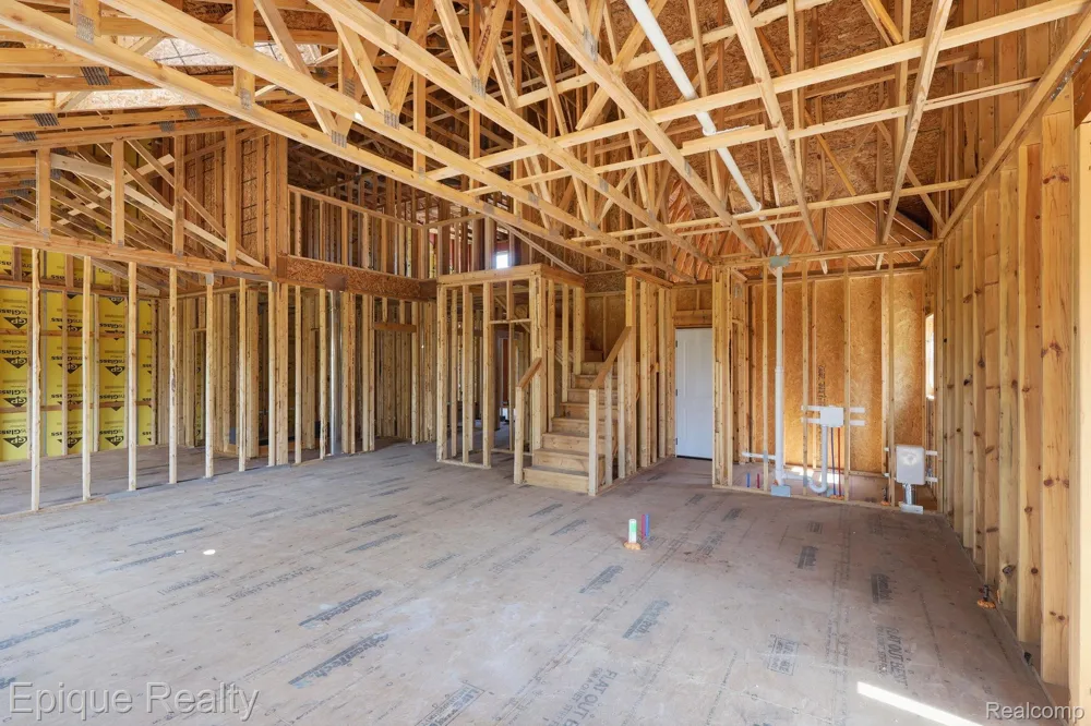 425 Cornerstone Drive #68 Oxford Charter Township, MI 48371
