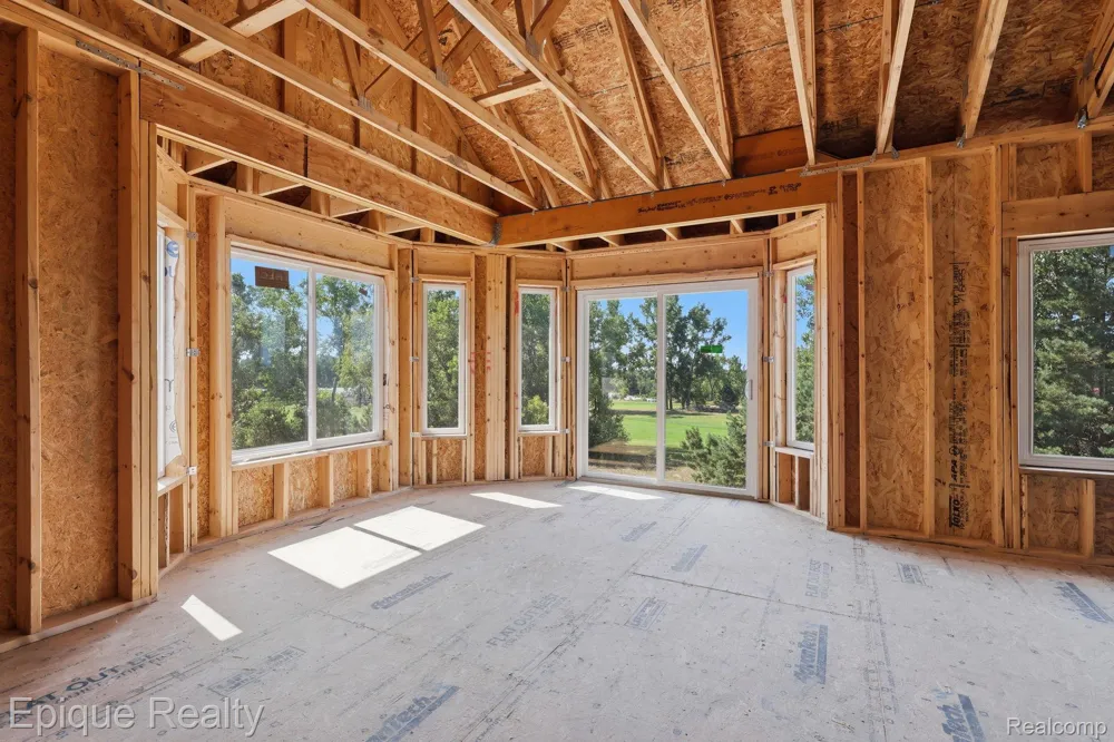 425 Cornerstone Drive #68 Oxford Charter Township, MI 48371